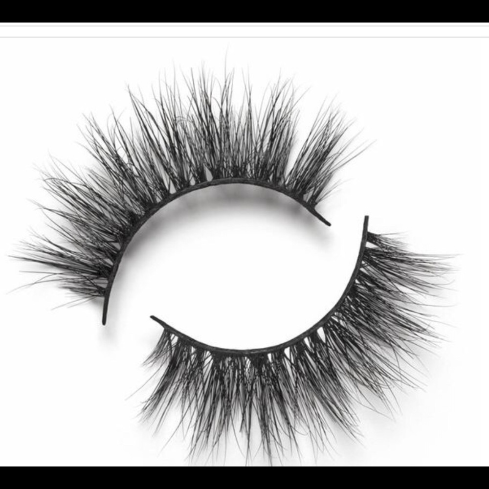 Two sets of Miami Lilly lashes